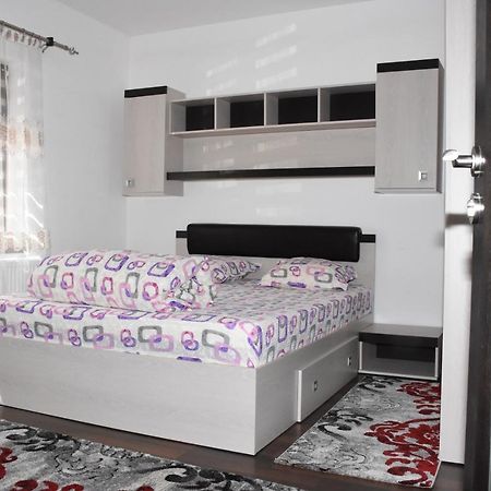 פרדיאל Hotel Apartament Eldya Comfort&Suites מראה חיצוני תמונה