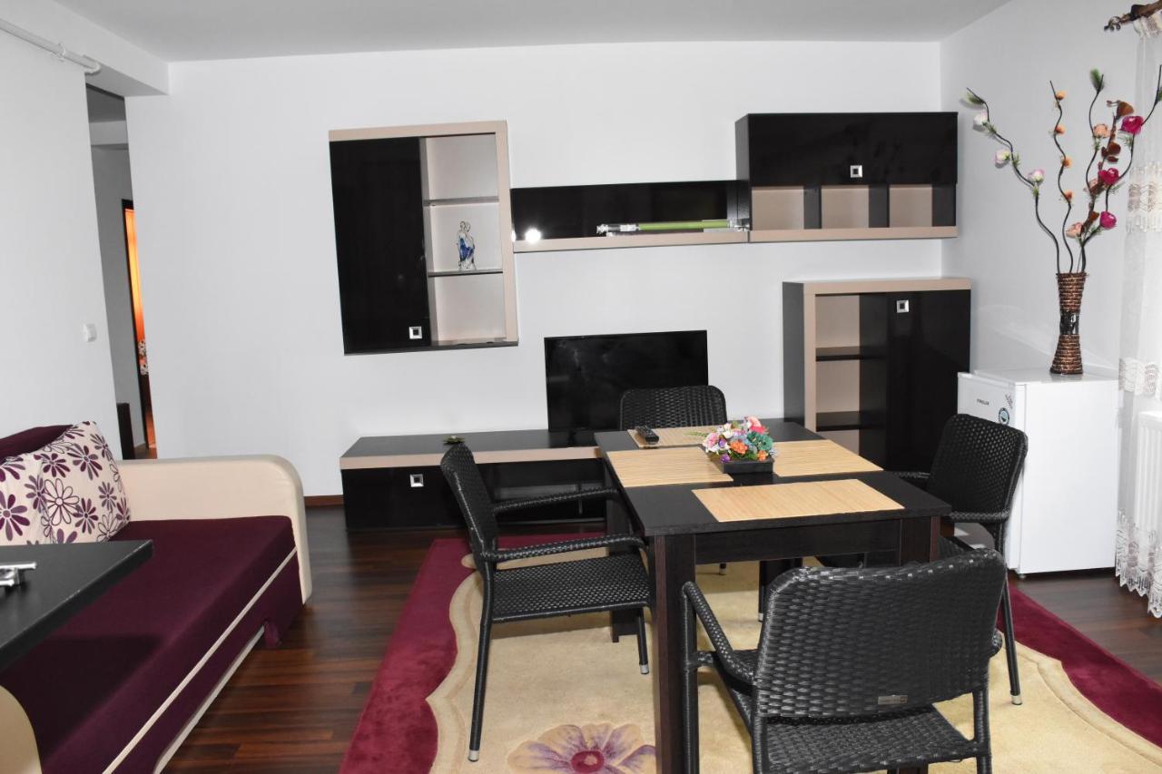 פרדיאל Hotel Apartament Eldya Comfort&Suites מראה חיצוני תמונה