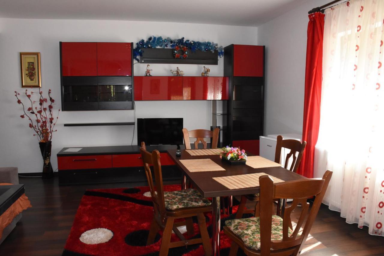 פרדיאל Hotel Apartament Eldya Comfort&Suites מראה חיצוני תמונה